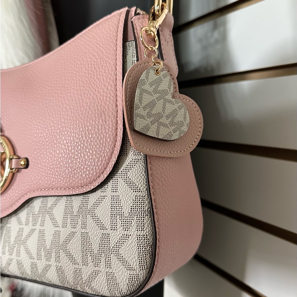 Brand New Michael Kors Purse w/ custom MK Keychain